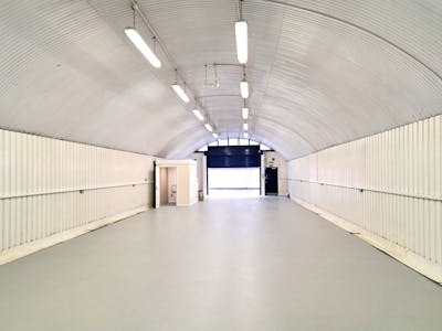 Arch 171-172 Sail Street, Waterloo, Waterloo, Industrial / Office To Let - Internal ii.jpg