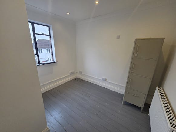 1470 London Road, Leigh-On-Sea, Retail To Let - WhatsApp Image 2026-01-29 at 12.08.02.jpeg