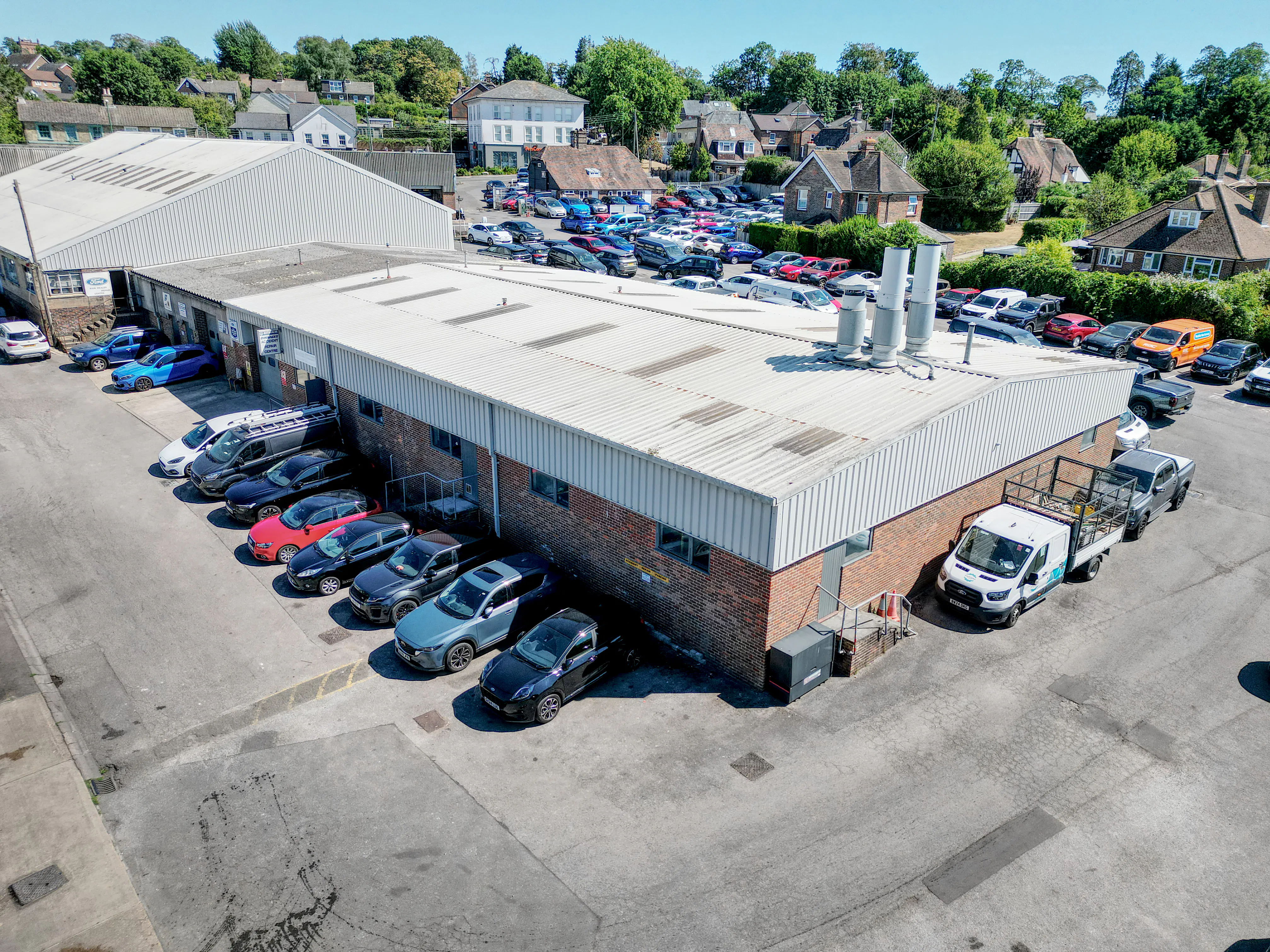 Units 9-11 Dinnages Business Park, Haywards Heath, Industrial To Let - External 2.jpg