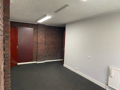 18 Albert Drive, Burgess Hill, Office To Let - Unit 2 Regents 8.jpg