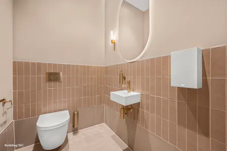 20-22 Mortimer Street (G & LG), London, Retail To Let - Building WC