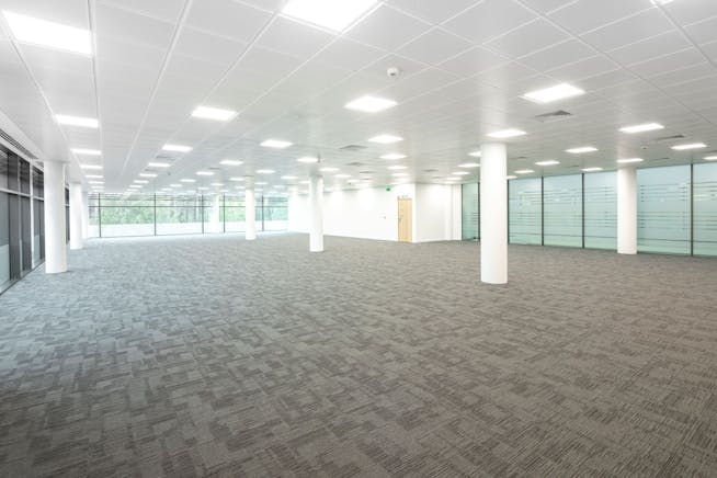 Crowthorne House, Bracknell, Offices To Let - 5fc8927e3a608fb30481f3d94068c1802001bf61.jpg