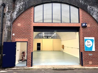 Arch 29 London Stone Industrial Estate, Battersea, Industrial / Offices To Let - IMG_0098 i.JPG