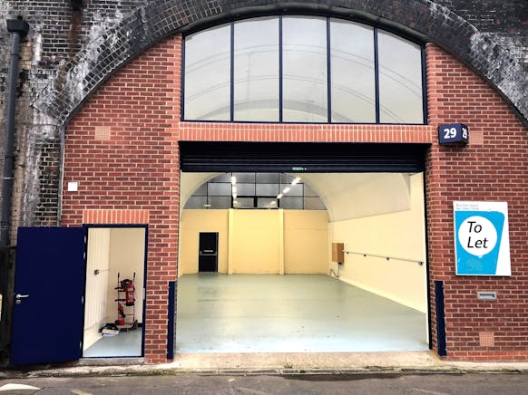 Arch 29 London Stone Industrial Estate, Battersea, Industrial / Offices To Let - IMG_0098 i.JPG