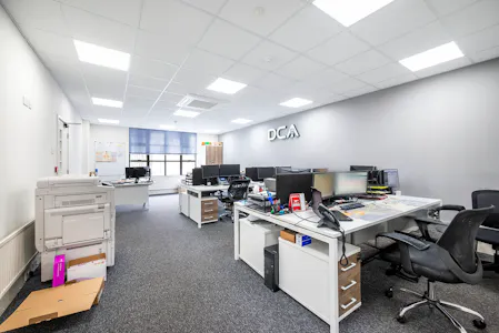 Unit 6, The Progression Centre, Hemel Hempstead, Office To Let - w (12).jpg