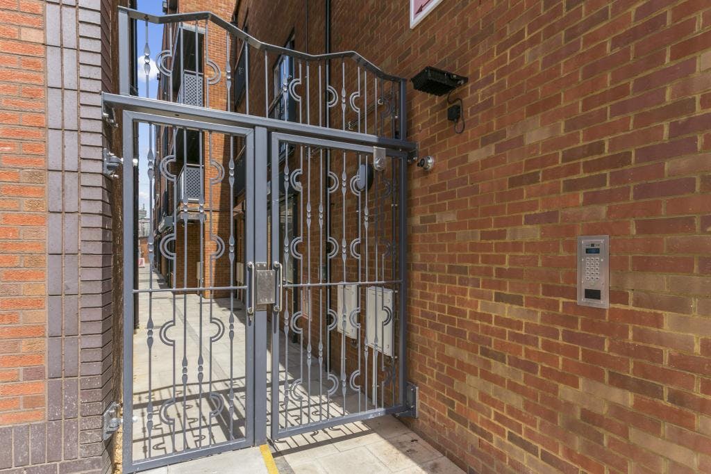 Prominent Unit, 21a Buckingham Street - Photo 3