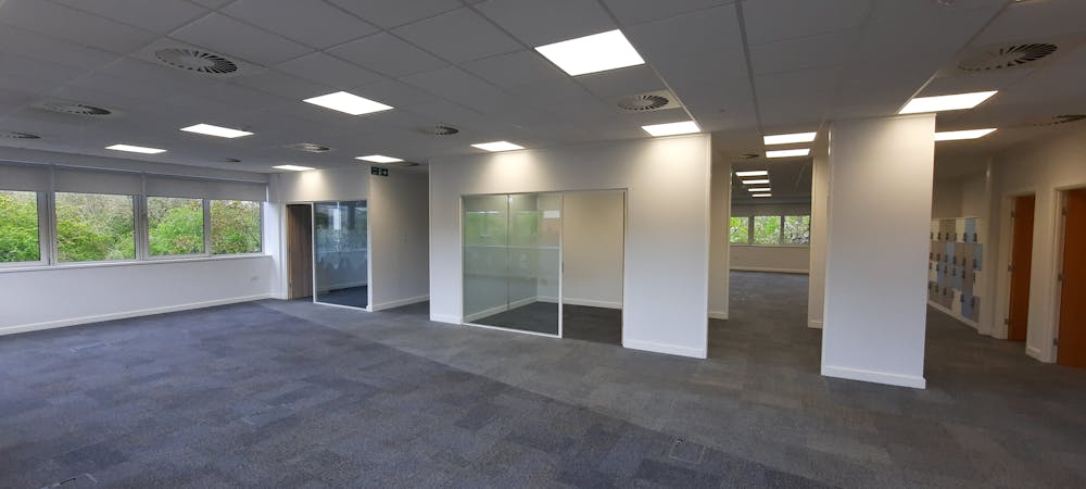 Unit 1, Apex Park, Worcester, Office To Let - 20240416_122141.jpg