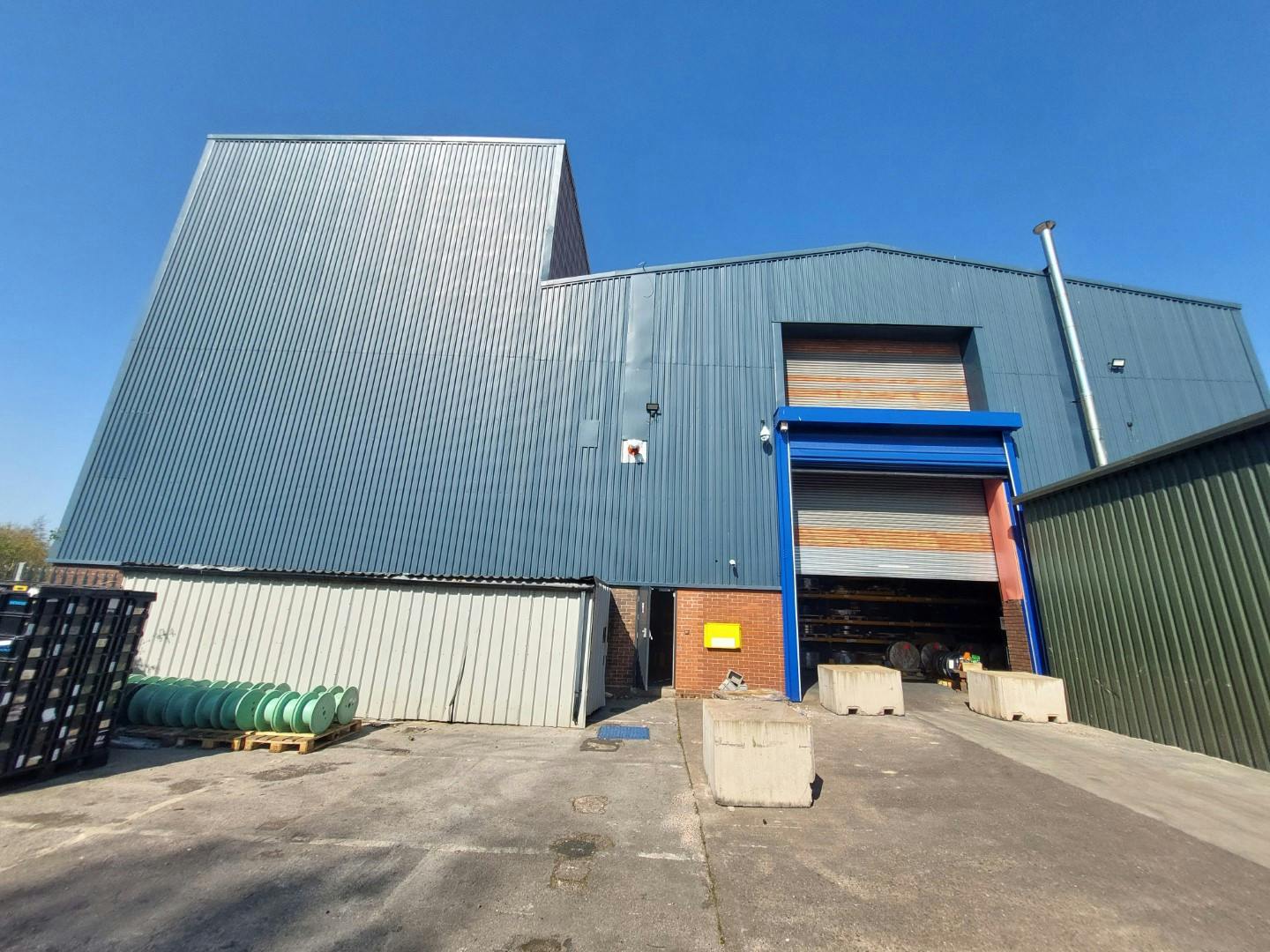 Industrial Unit in Dudley - photo 4