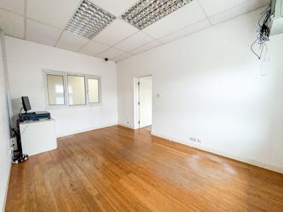 Heathway Industrial Estate, 13 Manchester Way, London, Industrial To Let - IMG_5415.jpg