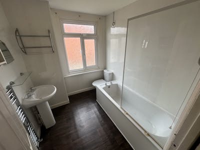 3-4 Crescent Terrace, Bridgnorth, Investment / Mixed Use / Residential / Takeaway For Sale - I2.jpeg