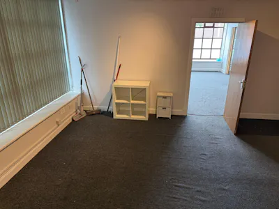 296 - 298 High Street, Methil, Retail For Sale - internal 2.jpeg