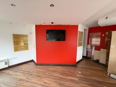 4 Eastgate Mews, Peterborough, Leisure / Office / Retail To Let - Main office