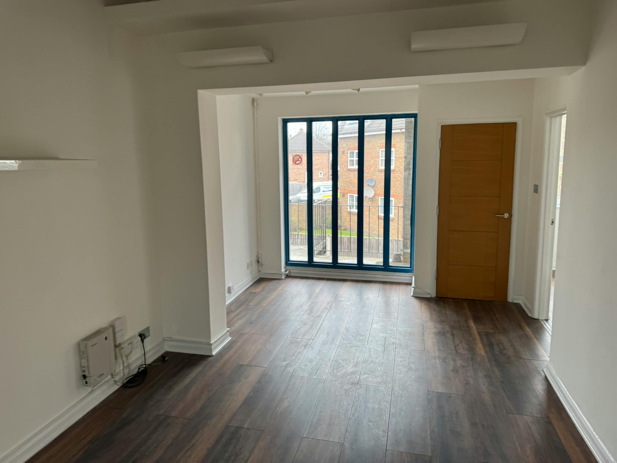 10B Robin Hood Road, Woking, Offices To Let - IMG_6931.JPEG