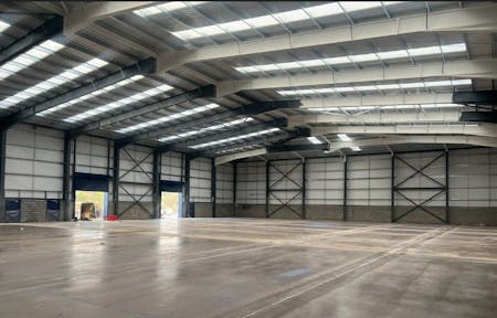 Unit 4, Heads Of The Valley Industrial Estate, Rhymney, Industrial / Warehouse To Let - 4 hov 02.JPG