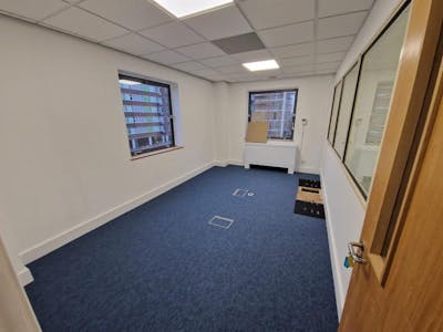 Kingswood House, Southend-on-Sea, Office To Let - Picture 4.jpg