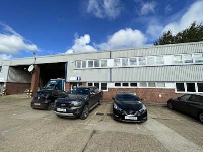 Unit 11, Stocklake Industrial Park, Aylesbury, Industrial To Let - IMG_2617.JPG