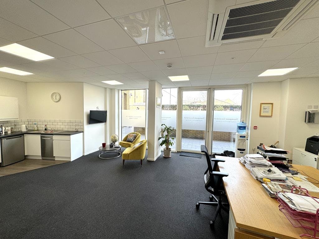 Unit 2, Brentford, Office To Let - Kew Bridge  Unit 2  Brentford 6.jpg