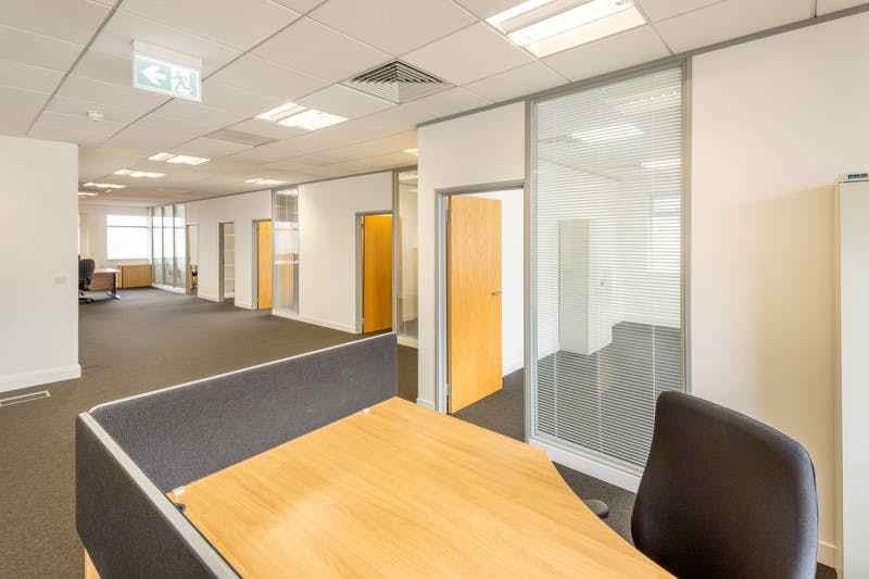 Tilford House, Farnham, Offices To Let - vb5112348_A1184_18_CALA_Homes_Tilford_House_Farnham_800x533.jpg