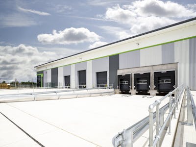 B70, Bedford Commercial Park, Bedford, Industrial/Logistics To Let - UKBedford3040FinalPhotographyJul2241_high.jpg