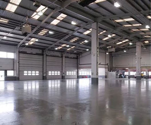 Unit 5, Gateway 25, West Thurrock, Grays, Industrial To Let - WT  Unit 5 Gateway 25 wh.JPG