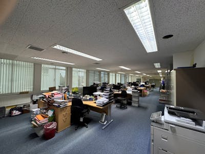 Northside House, Barnet, Office To Let - LARGE OFFICE SPACE.jpg