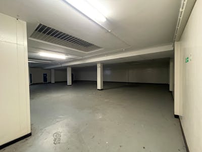 Unit 27, Smithfield Centre, Leek, Retail To Let - IMG_4236.JPG