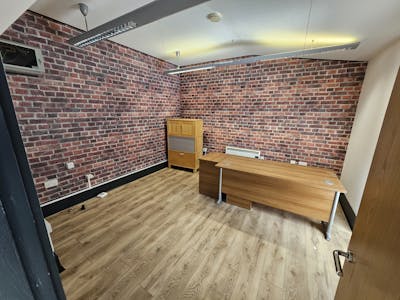 Unit 6 The Stables, Manchester, Office To Let - 20250702_135404.jpg