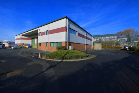 Unit 4B, Mount Pleasant Business Centre, Oldham, Industrial/Logistics To Let - Editted Corner Photo.png