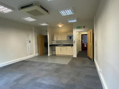 6 Riverview Business Park, East Grinstead, Business Park / Office To Let / For Sale - IMG_8444.jpeg
