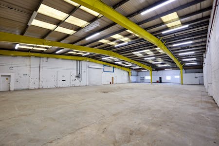 Unit 2 Greenbridge Centre, Greenbridge Road, Swindon, Industrial / Warehouse To Let - TH4AAF~1.JPG