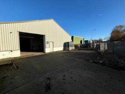 Unit 1, Hunters Industrial Estate, Cardiff, Industrial For Sale - Seawalls 05.jpg