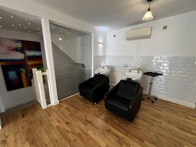 8 The Crescent, Spalding, Retail To Let - 5.jpg