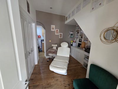 19A Station Road, Westcliff-on-Sea, Retail To Let - WhatsApp Image 2026-03-06 at 10.57.04 (2).jpeg