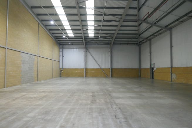 Unit 1 Ascent Park, Edinburgh Way, Harlow, Industrial To Let - P1060095.JPG