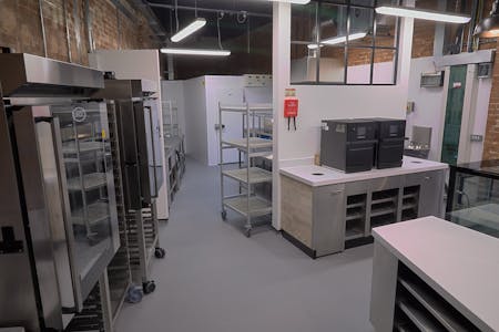 Café - Morton House, 21 Kimpton Road, Luton, Retail To Let - Untitled_HDR-4.jpg