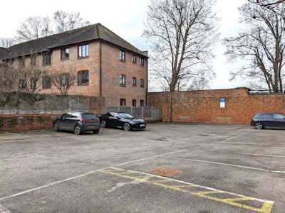 Park House, Farnham, Office For Sale - PXL_20240129_135521446.jpg