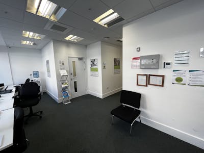 40 - 42 Watney Market, London, Office To Let - IMG_8527.jpg