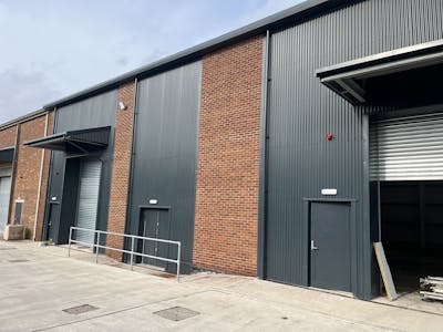 Unit B4 Lincoln Road, High Wycombe, Industrial To Let - 20250221_132028441_iOS.jpg