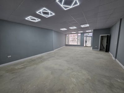 2 Great Underbank, Stockport, Leisure / Office / Retail To Let - 20250328_134349.jpg
