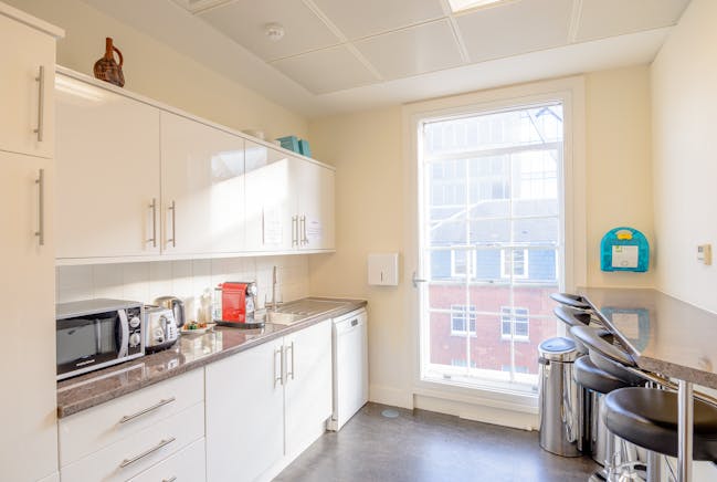 9 Cloak Lane, London, Office Lease Assignment / For Sale - 9 Cloak Lane, EC4 picture No. 17