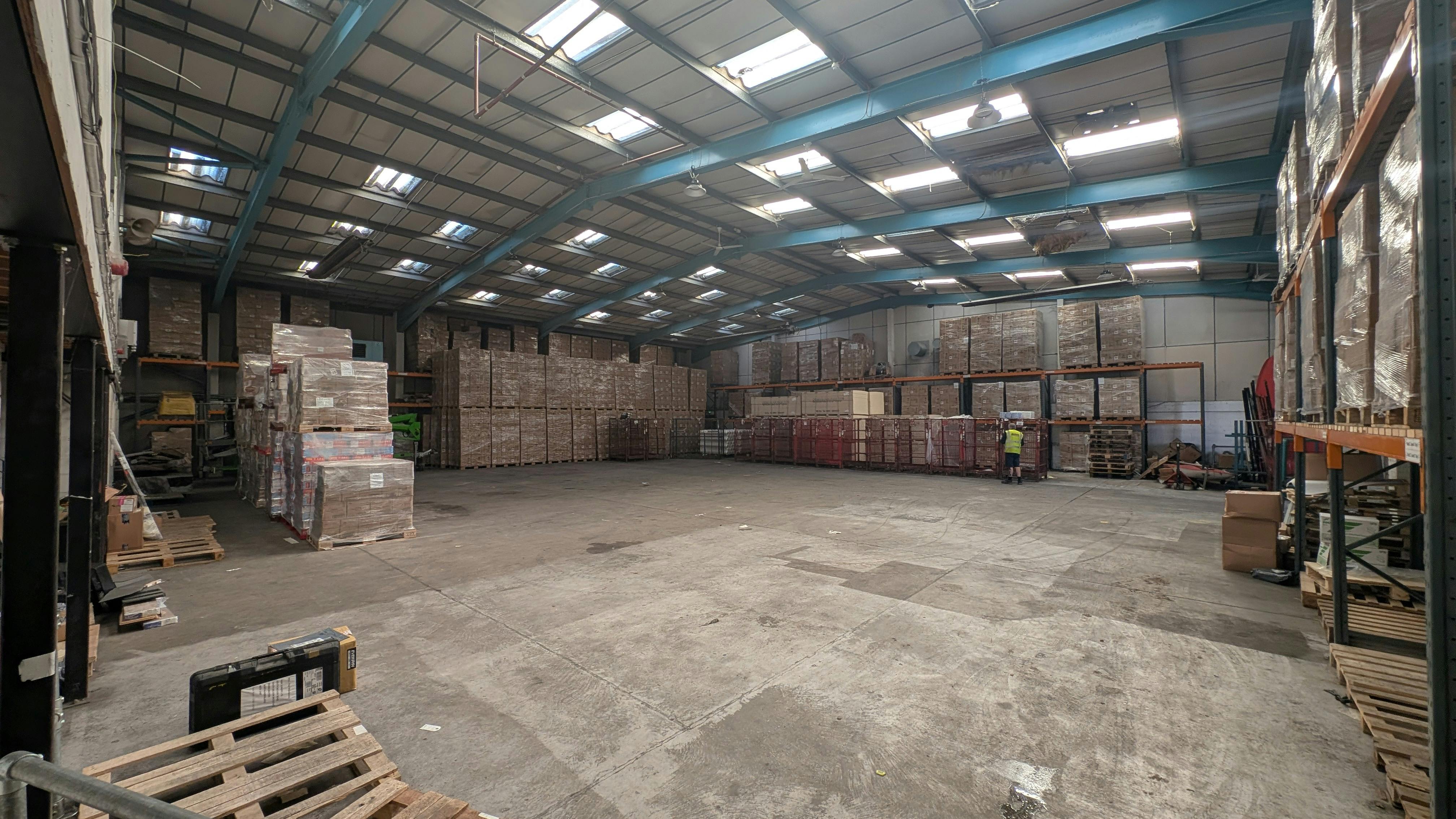 Industrial Unit in Eastleigh - photo 3