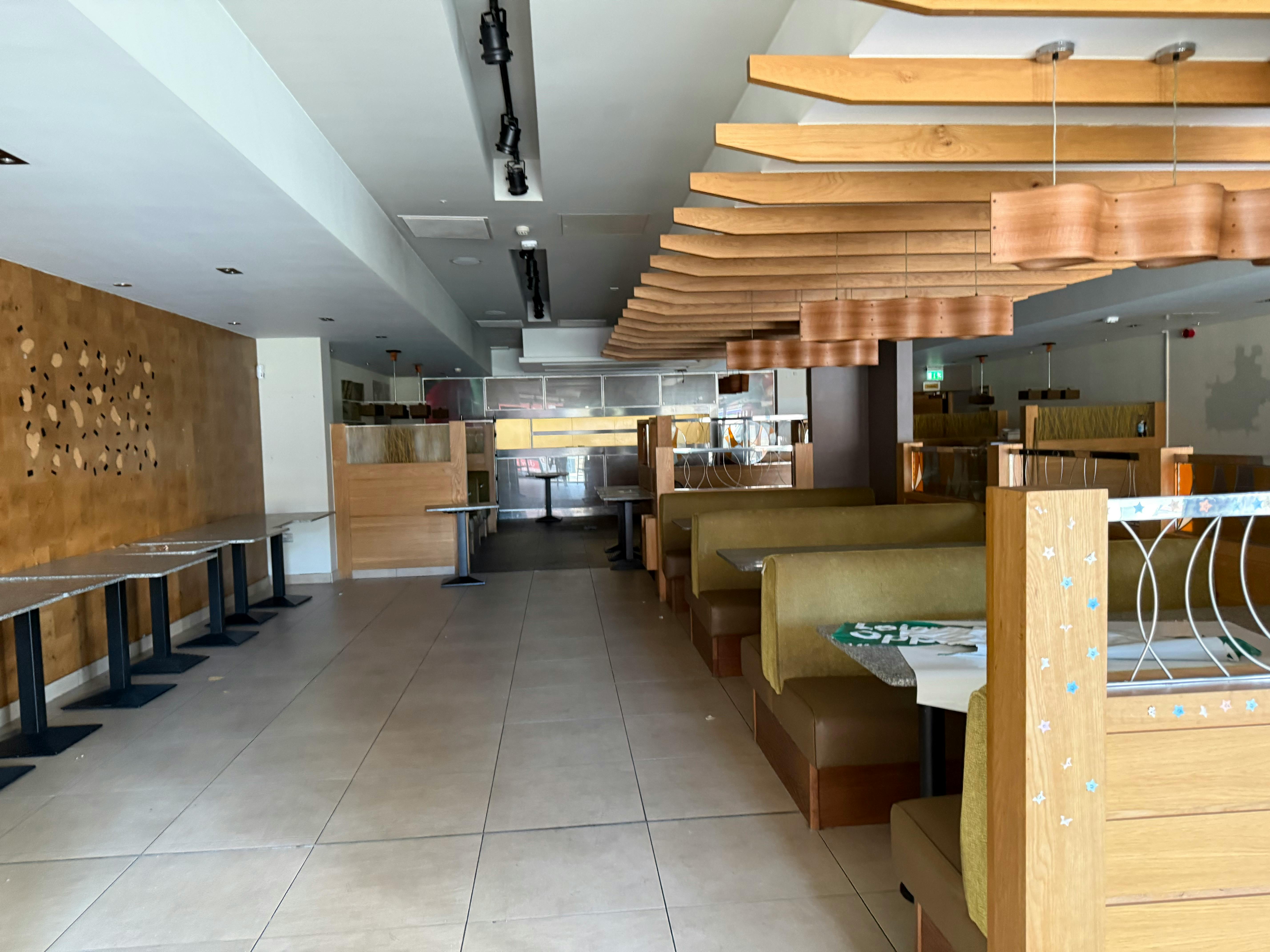 Unit 12 - Broad Street Plaza, Broad Street Plaza, Halifax, Other / Restaurant / Cafe To Let - IMG_8785.jpeg