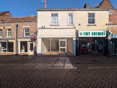 34 High Street, Chesham, Retail To Let - Front (1).png