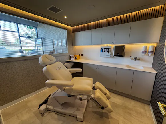 High End HIS Registered Clinic, 21 Philip Murray Road, Bellshill For Sale - IMG_8383.jpg