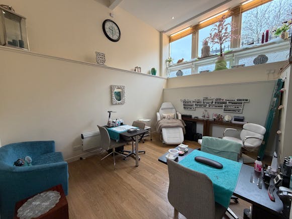 Cross Keys House, Perth, Retail To Let - IMG_3423.JPG