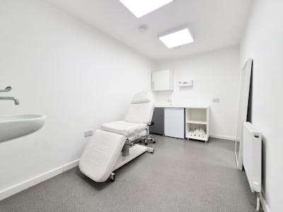 1827 Maryhill Road, Glasgow, Retail For Sale - room2_1.jpg