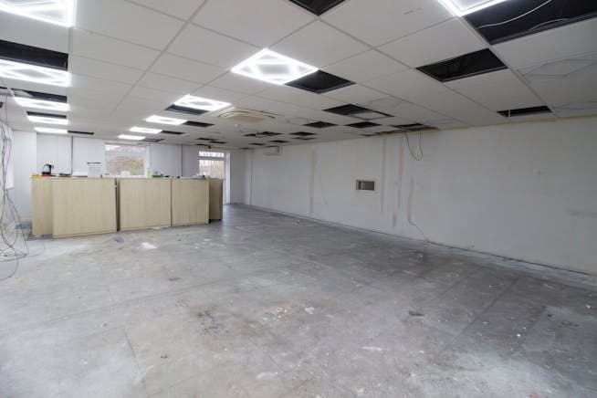 Unit 10b Lyon Way Industrial Estate, Greenford, Industrial / Warehouse To Let - 9.jpg