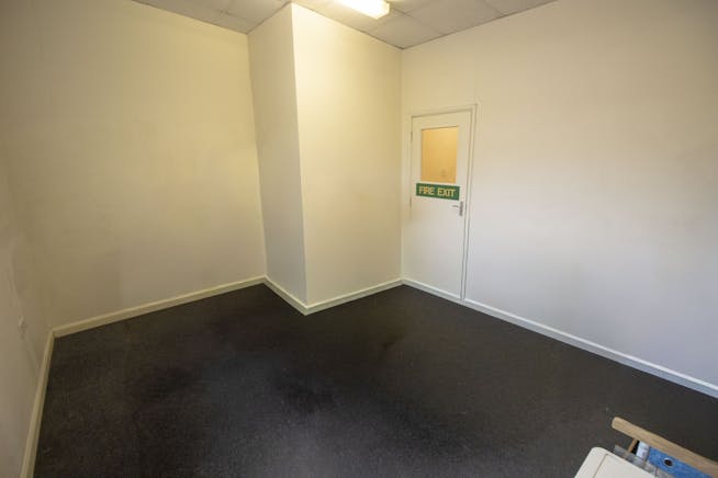Unit 2a, Penfield Estate, Uxbridge, Industrial / Warehouse / Industrial / Warehouse To Let - 6.jpg