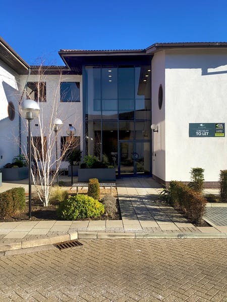 Ground Floor, Unit 2 E-Centre, Bracknell, Industrial To Let - 439d0b50c4d58c17c3834baeb523c78ed22a49b4.jpg