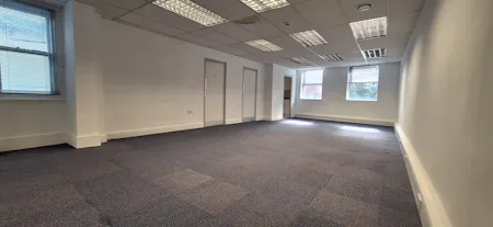41 The Broadway, London, Office To Let - 20260909_155358.jpg